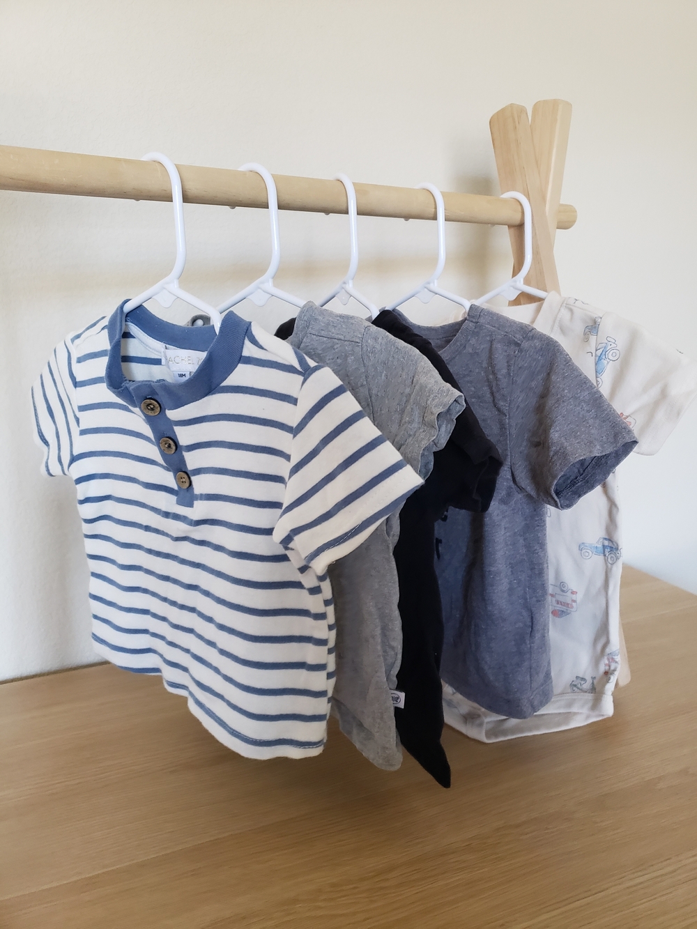 Baby bundle x6 Tops 18-24 mos